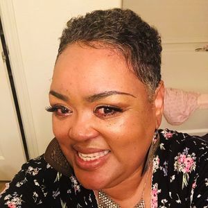 Meet your Posher, Inez